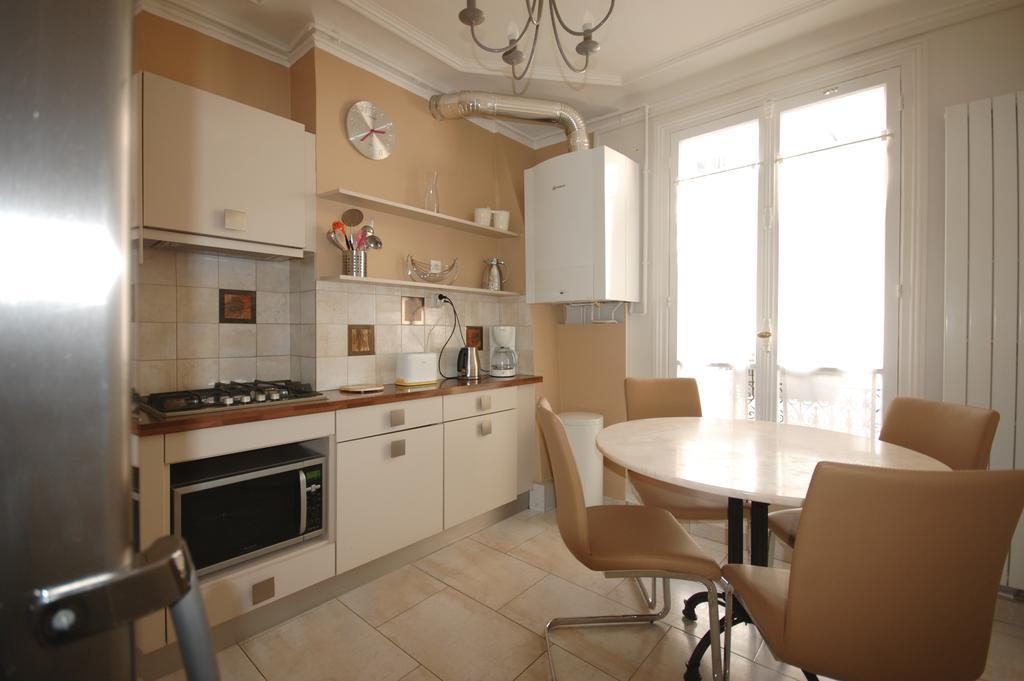 פריז Two-Bedroom Apartment Champs-Elysees מראה חיצוני תמונה